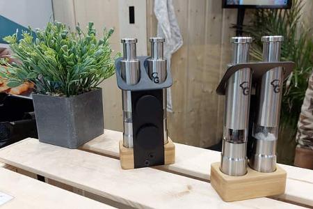 Grove Camping Gewürzmühlen mit Magnethalter