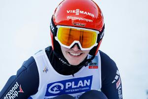 Freitag Vierte im Schneegestöber - Prevc auf Rekordjagd