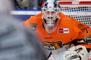 Strahlmeier gelingt erstes Torwarttor der DEL-Geschichte