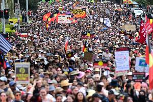 Traditionell protestieren am Nationalfeiertag Zehntausende gegen den "Invasion Day", wie sie den Tag nennen.