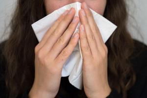 Krankheitsausfälle von Beschäftigten sorgen für viel Kritik. (Symbolbild)