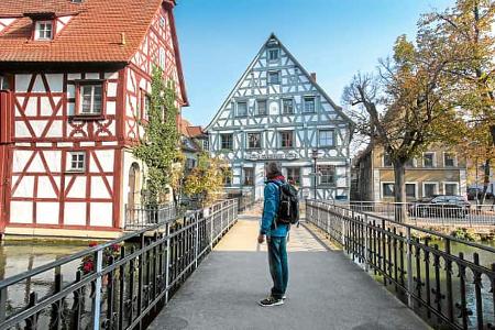 Forchheim hat nicht nur schöne Fachwerkhäuser, sondern auch einen riesigen Biergarten.