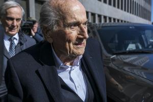 Blatter rät Fans von WM-Reisen in die USA ab