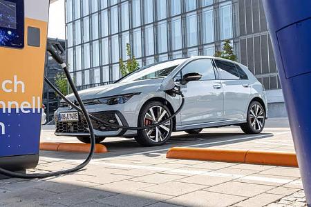 VW Golf GTE, ladestation