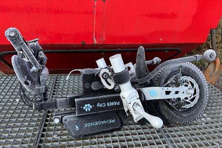 Foto: Polizei Münster (Das Foto zeigt die sichergestellte Rollstuhlunterstützung) Veröffentlichung mit dieser Pressemitteilung honorarfrei.