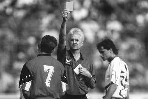 Schiedsrichter-Legende Eugen Strigel ist tot