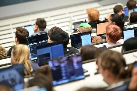 Informatik-Vorlesung in Tübingen