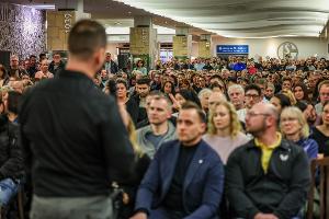 Der Rechtsanwalt Daniel Kuhlmann hat nach dem Gelsenkirchener Sparkassen-Einbruch nach eigenen Angaben erste Klagen gegen die Bank eingereicht.