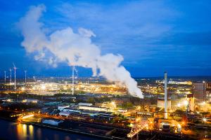 Die deutsche Wirtschaft müht sich aus der Flaute. (Archivbild)