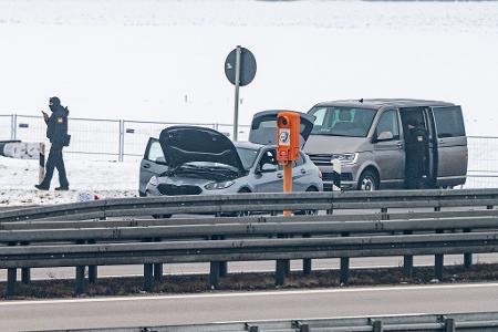 Polizisten hatten den Wagen nachts auf der Autobahn 3 bei Wiesent (Landkreis Regensburg) gestoppt. 