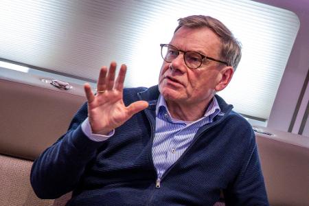 Singapur, Neuseeland, Tonga, Australien, Brunei: Bis Freitag reist Außenminister Johann Wadephul (CDU) durch Südostasien und die Pazifik-Region. Angesichts der geopolitischen Verschiebungen will er ein weltweites Netz robuster Partnerschaften ausbauen.