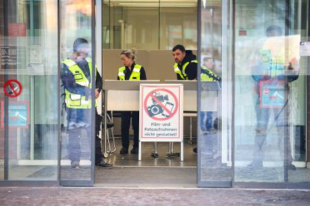 In einer neu eröffneten Service-Stelle will die Sparkasse vom Einbruch betroffene Kunden unterstützen