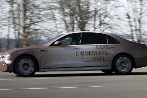 Mercedes S-Klasse für Robotaxi-Dienste