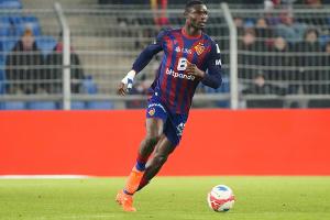 Verstärkung für die Abwehr: Wolfsburg holt Adjetey aus Basel