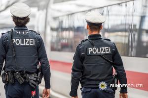 Das anhängende Bild kann zu redaktionellen Zwecken mit dem Zusatz "Bundespolizei" im Zusammenhang mit dieser Pressemitteilung verwendet werden.
