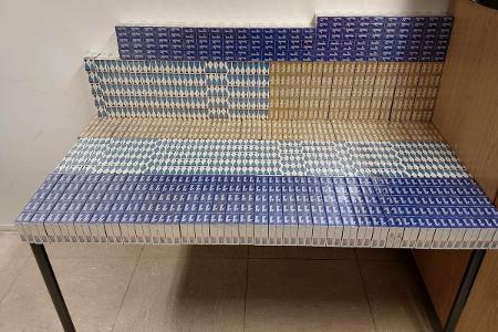 Bundespolizei stellt 2 Zigarettenschmuggler - fast 30.000 Zigaretten werden sichergestellt