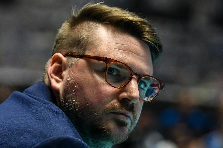 Steuerwalds vor Familienduell: 