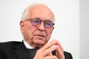 Konferenzleiter Ischinger freut sich vor allem über besonders viele europäische Teilnehmer.