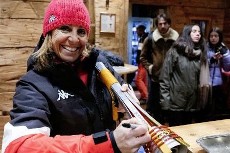 Medien: Compagnoni und Tomba entzünden Olympisches Feuer