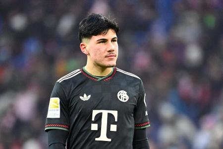 Felipe Chavez (ab 83.) - ohne Bewertung - Durfte sich in den letzten Minuten in der Bundesliga zeigen und hätte beinahe noch ein Tor aufgelegt. Der Gegner machte es ihm aber auch ziemlich leicht.