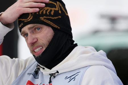 Gelbe Schrift im Schnee: Kenworthys Protest gegen ICE