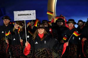 "Jetzt Medaillen angeln": Deutsches Outfit sorgt für Aufsehen