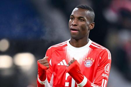 Nicolas Jackson (ab 68.) - Note: 4,0 - Fand in der Schlussphase große Räume zum Kontern vor, blieb aber letztlich weit unter seinen Möglichkeiten. Ließ sich mitunter abdrängen, in der Nachspielzeit blieb er noch einmal am letzten Gegenspieler hängen.