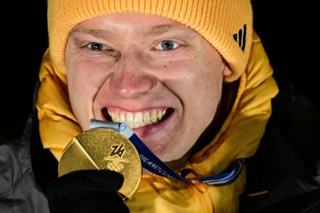 Emotionaler Langenhan widmet Gold verstorbenem Trainer