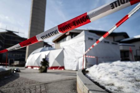 Soll schnell wieder aufgebaut werden: Die Gedenkstätte in Crans-Montana.