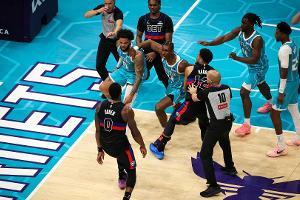 NBA: Heftige Schlägerei bei Charlotte gegen Detroit