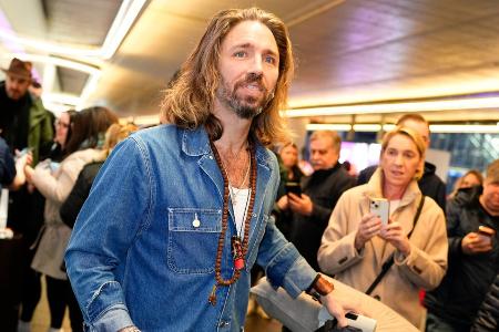 Dschungelkönig Gil Ofarim und Mitcamper sind zurück in Deutschland