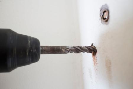 Bohren in brüchigem Mauerwerk