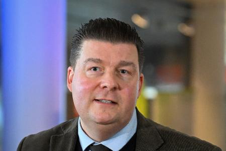 Hamburgs Finanzsenator Andreas Dressel zeigt sich in Potsdam optimistisch.