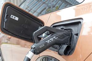 Opel Grandland Electric, Laden