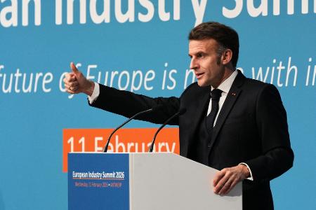 Der französische Präsident Emmanuel Macron ist dafür, bei öffentlichen Ausschreibungen EU-Produkte zu bevorzugen.