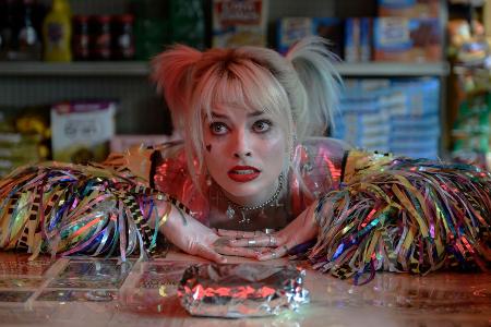 Eine Frau, viele Tattoos