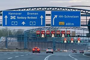 Autobahn A7 Hamburg Schnelesen