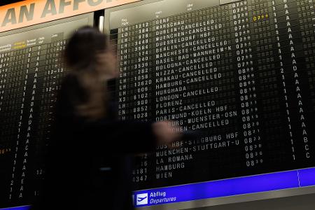 Am Frankfurter Flughafen sind hunderte Flüge annulliert. 