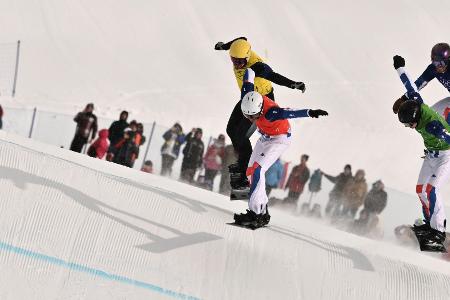 Selbst abgeräumt: Snowboardcrosser ohne Medaille