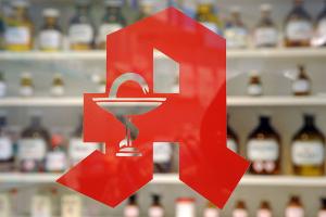 Darf dm apothekenpflichtige Medikamente online verkaufen. (Foto Illustration)