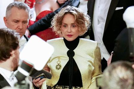 Happy End: Sharon Stone nach Panikattacke zurück beim Wiener Opernball