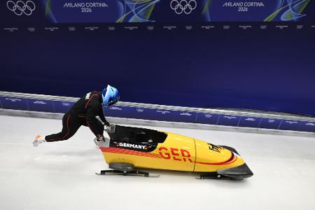 Olympia, Olympische Winterspiele Mailand Cortina 2026, im Cortina Sliding Centre, Bob, Monobob, Frauen, Kim Kalicki startet ihren Lauf.