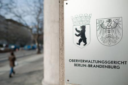 Nach einer Entscheidung des OVG Berlin-Brandenburg steht einem Mitarbeiter eines AfD-Abgeordneten kein eigener Parlamentsausweis zu. (Sxmbolbild)