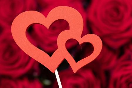 Sag es durch die Blume: das rote Herz als Symbol für die Liebe. (Archivbild)