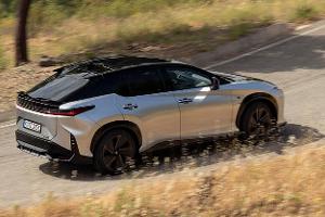 Lexus RZ 550e F Sport