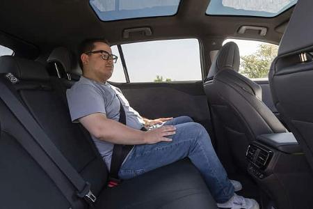 Lexus RZ 550e F Sport