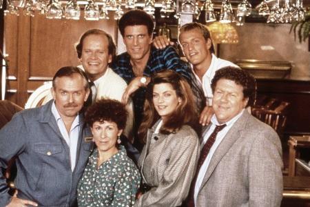 Ted Danson verrät: "Cheers" wäre fast abgesetzt worden