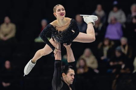 Eiskunstlauf: Hase/Volodin glänzen im Kurzprogramm