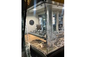 Einbruch in Juweliergeschäft (Foto: PolizeiMK)