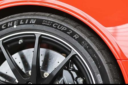 Mercedes-AMG GT Black Series, Reifen